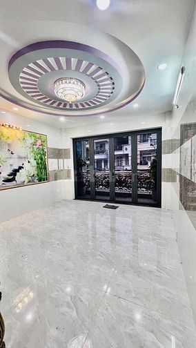 Mặt Tiền Nguyễn Văn Công có vỉa hè cần bán, 60m2 (4*14,5) 5 tầng SHR