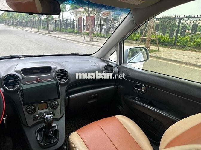 Kia Carens 2011 EX 2.0 MT - 25000 km