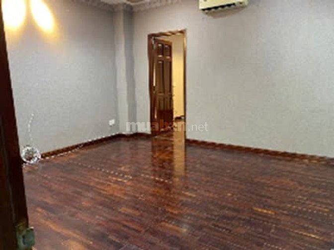 MẶT TIỀN Đ.270 CAO LỖ, PHƯỜNG 4, QUẬN 8 - NGANG 8, 186M2,5 TẦNG - 32 T