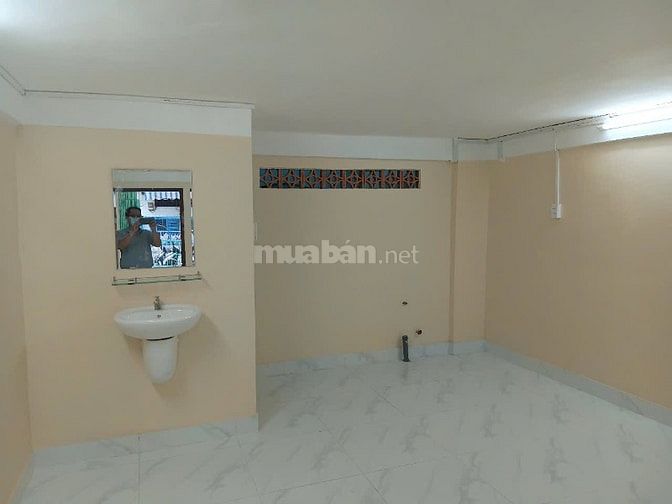 Cho thuê Nhà, hẻm xe hơi đường Lý Nam Đế, Phường 7, Quận 11