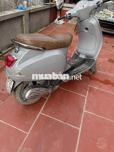 Bán vespa lx 3vie năm 2013 máy móc nguyên bản