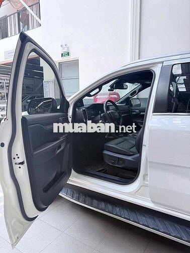 Ford Everest 2023 Titanium (4x4) Có Xuất Hoá Đơn