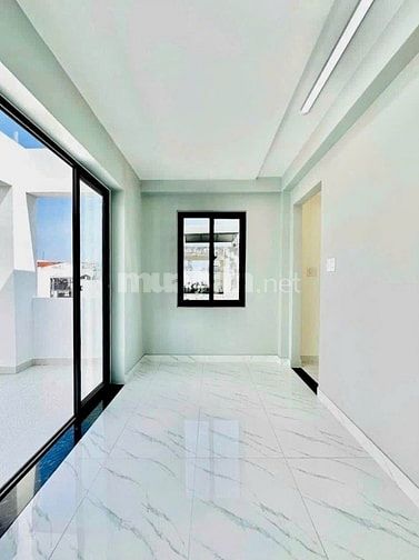 Cần bán nhanh nhà 48m2 xây 2 lầu Nguyễn Biểu,Q5.Gần đại học Sài Gòn.