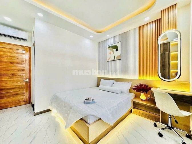 Cần bán nhanh nhà 48m2 xây 2 lầu Nguyễn Biểu,Q5.Gần đại học Sài Gòn.