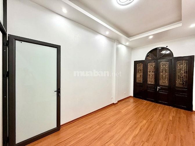 Bán nhà Văn Chương, ngõ thông gần hồ DT38m2 xây 5T giá 6.83 tỷ