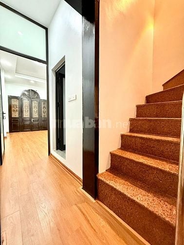 Bán nhà Văn Chương, ngõ thông gần hồ DT38m2 xây 5T giá 6.83 tỷ
