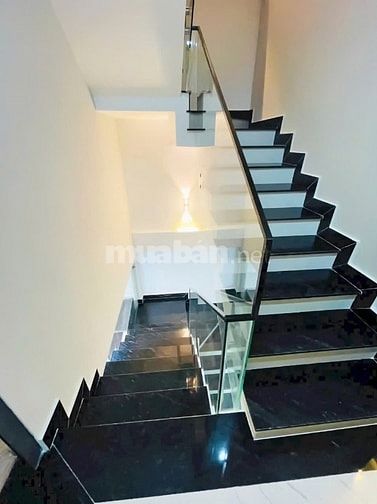 Cho thuê nhà mới đẹp lung linh gần chợ Phú Xuân, 5p đi Phú Mỹ Hưng