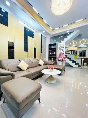 Cho thuê nhà mới đẹp lung linh gần chợ Phú Xuân, 5p đi Phú Mỹ Hưng