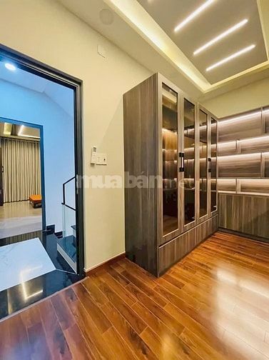Cho thuê nhà mới đẹp lung linh gần chợ Phú Xuân, 5p đi Phú Mỹ Hưng