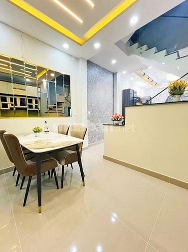 Cho thuê nhà mới đẹp lung linh gần chợ Phú Xuân, 5p đi Phú Mỹ Hưng