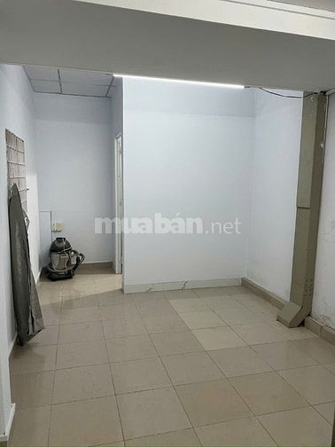 Phòng trọ mặt tiền quận 3 ( cư xá Đô Thành)
