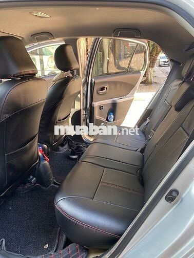 Toyota Yaris 2009 1.3 AT - 120000 km