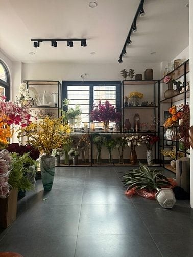 👉7,x tỷ 30m2 có ngay nhà 5 tầng, 300m tới 3 trường đại học: Kinh tế q