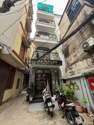 👉7,x tỷ 30m2 có ngay nhà 5 tầng, 300m tới 3 trường đại học: Kinh tế q