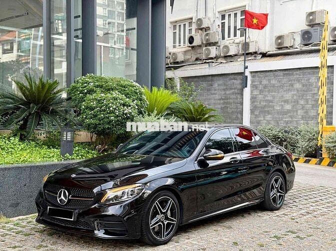 Mercedes Benz C300 AMG FL model 2020 1 chủ