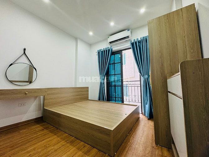 Chính chủ bán nhà kim hoàng vân canh hoài đức . Dt. 30 m2 * 5 tầng  