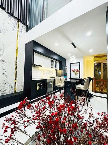 GIẢM SỐC 1TỶ_CÒN 12,5TỶ NHÀ NGUYỄN CAO LÔ GÓC, THANG MÁY, OTO ĐỖ CỬA