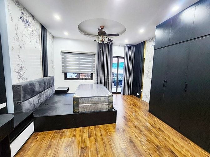 GIẢM SỐC 1TỶ_CÒN 12,5TỶ NHÀ NGUYỄN CAO LÔ GÓC, THANG MÁY, OTO ĐỖ CỬA