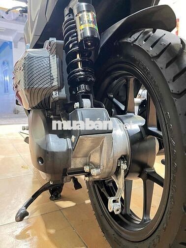 mình cần bán xe click thái 2019