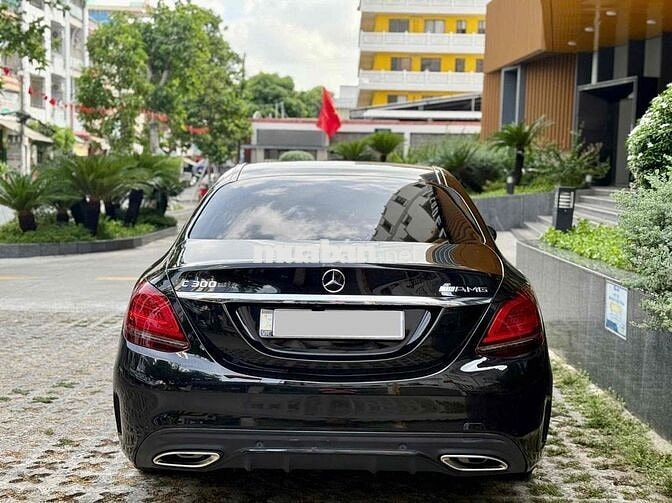 Mercedes Benz C300 AMG FL model 2020 1 chủ
