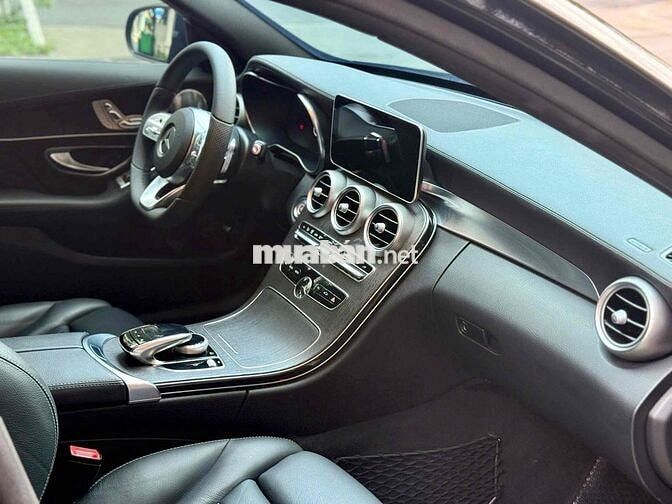 Mercedes Benz C300 AMG FL model 2020 1 chủ
