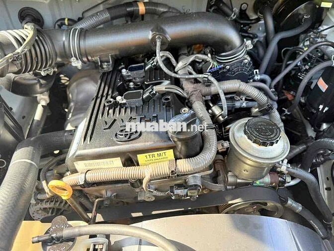 Toyota Innova 2016 - 130000 km