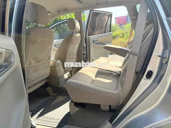 Toyota Innova 2016 - 130000 km