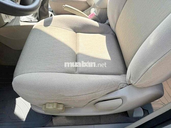 Toyota Innova 2016 - 130000 km
