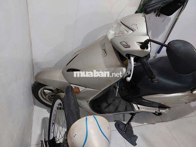 Xe Lead 2011 chính chủ nhà mình ko đi nữa nên bán