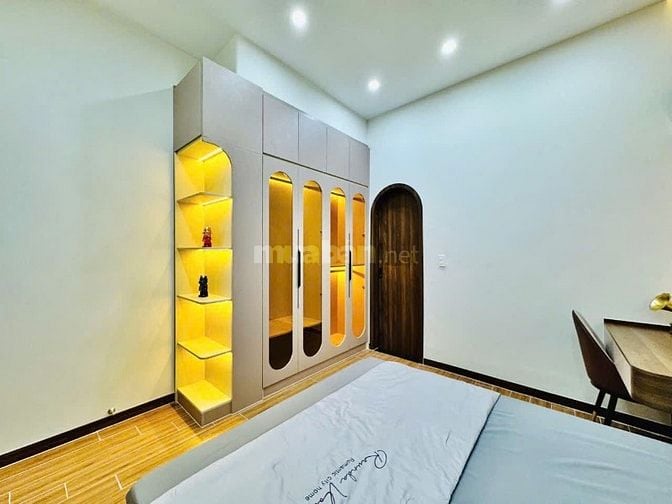 Bán nhà 5 tầng sát Mặt tiền trục Nguyễn Văn Trỗi-Nguyễn Đình Chính,P11