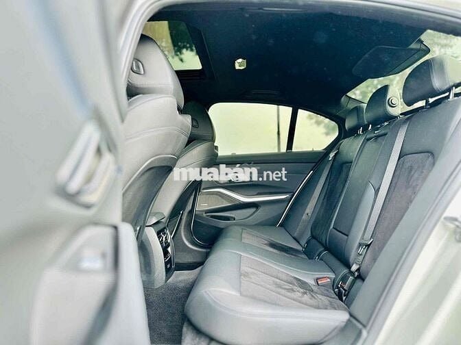 BMW 330i M Sport lướt 2023 facelip