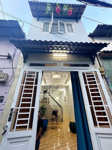 3x10, nhà 1 lầu đúc. Hẻm thông đường T8. P Tây Thạnh