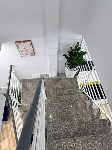 3x10, nhà 1 lầu đúc. Hẻm thông đường T8. P Tây Thạnh