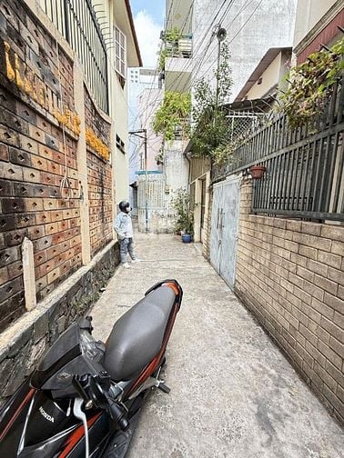 Bán nhà 124/9 Trương Công Định, P.14, Q.Tân Bình, ngay khu Bàu Cát