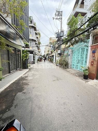 Bán nhà 124/9 Trương Công Định, P.14, Q.Tân Bình, ngay khu Bàu Cát