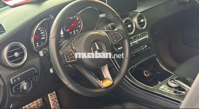 Mercedes Benz GLC 2017 300 4MATIC - 21000 km