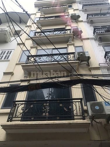 Cho thuê cả nhà 7 tầng mặt phố Đông Quan, mỗi sàn 55m2