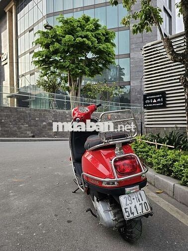 Siêu hiếm: Vespa LT 3vie 2015