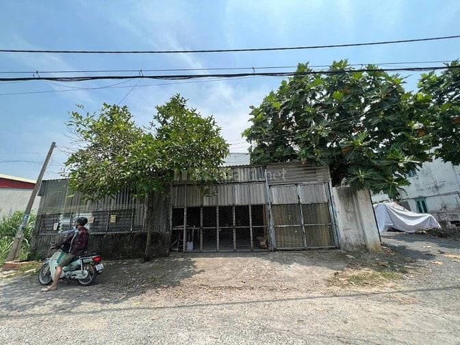 Cần bán nhà 274m2 full thổ cư ở Tân Hiệp, Hóc Môn