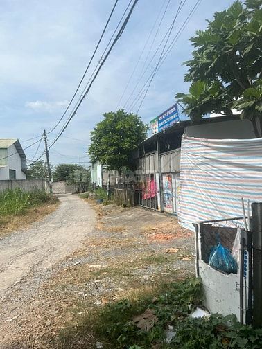 Cần bán nhà 274m2 full thổ cư ở Tân Hiệp, Hóc Môn
