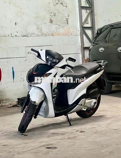Bán xe SH Ý zin chính chủ chạy . biên số đẹp