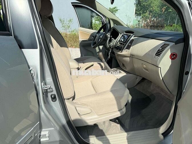 Toyota Innova 2016 2.0E 1 chủ chuẩn gia đình