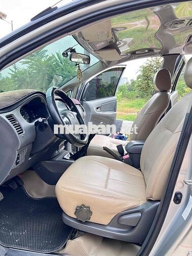 Toyota Innova 2013 2.0E - 189000 km