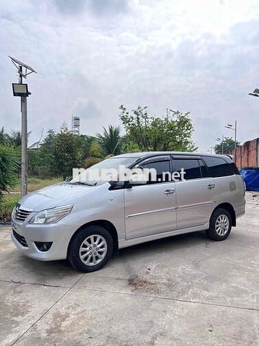 Toyota Innova 2013 2.0E - 189000 km