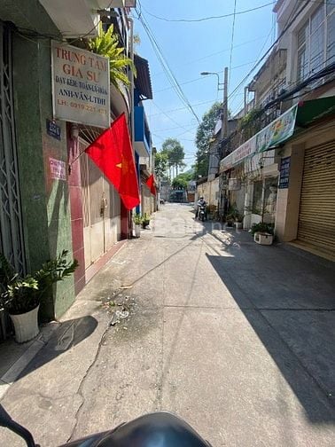 Cần bán nhà đường 257/5 Lý Thường Kiệt. DT: 4m x 16m, 2 tầng hẻm 6m 