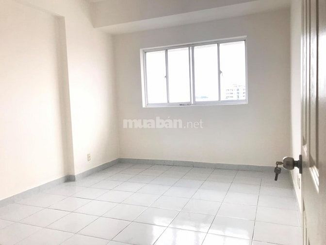  Cần cho thuê gấp căn hộ Lê Thành block B, Dt 125m2, 3 phòng ngủ, nhà 