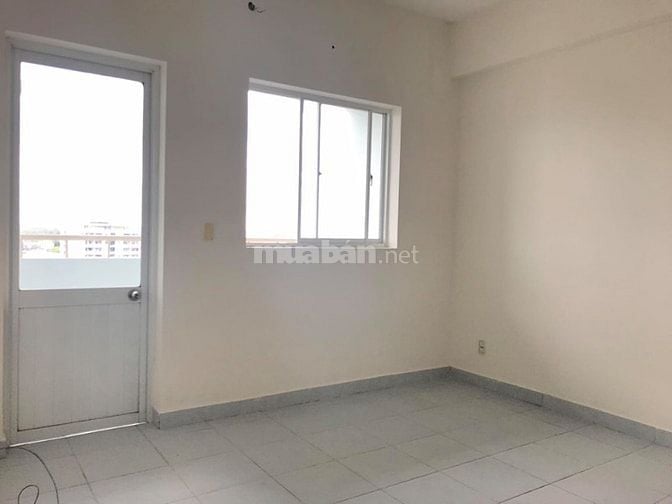  Cần cho thuê gấp căn hộ Lê Thành block B, Dt 125m2, 3 phòng ngủ, nhà 