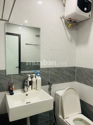 Bán nhà tổ 2 Phúc Lợi 30m² x 4.5 tầng cách ô tô 20m sổ riêng 4,65 tỷ