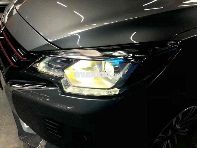 Mitsubishi Attrage 2021 1.2L CVT Premium - 4v klm