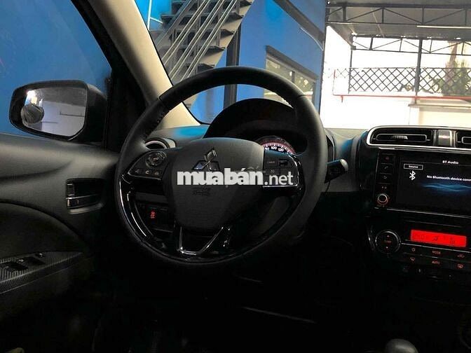 Mitsubishi Attrage 2021 1.2L CVT Premium - 4v klm